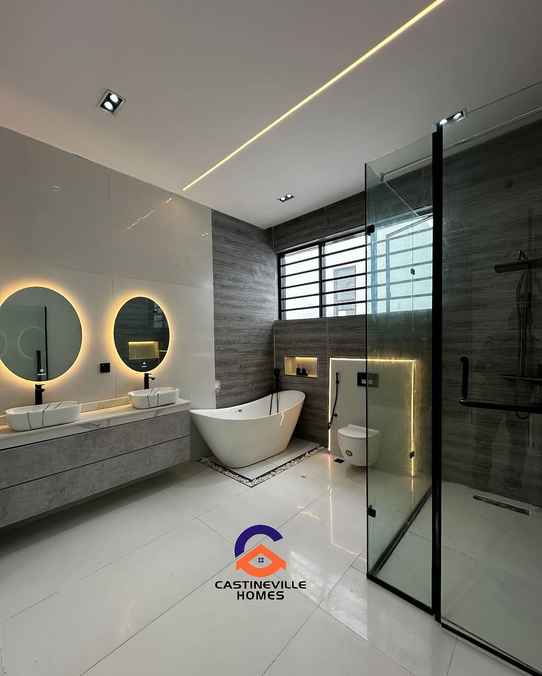 ▪️HOUSE TYPE_ Contemporary 5 bedroom Fully duplex with Swimming pool BQ‼️__📍LOCATION_ Ajah_ Lekki Lagos.__▪️PRICE_ N285 Million Naira‼_7