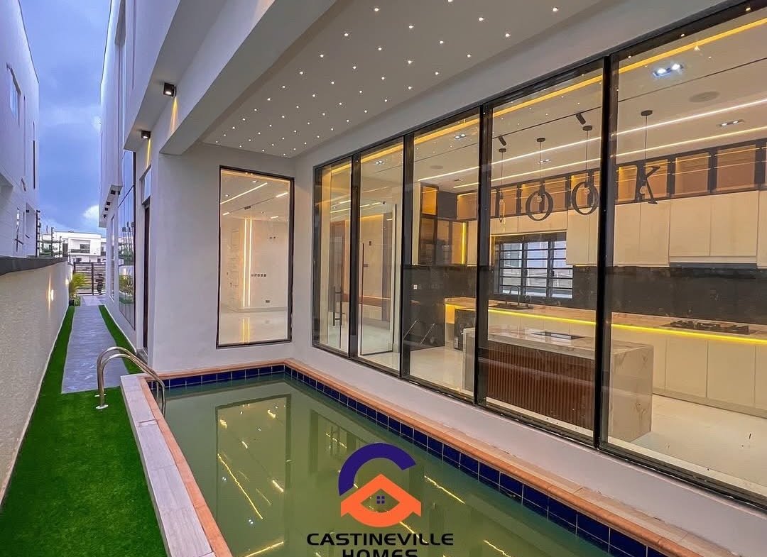 ▪️HOUSE TYPE_ Contemporary 5 bedroom Fully duplex with Swimming pool BQ‼️__📍LOCATION_ Ajah_ Lekki Lagos.__▪️PRICE_ N285 Million Naira‼_9