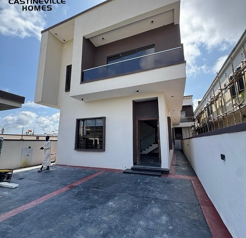 4 BEDS DETACHED DUPLEX WITH A BQ ‼️__For Sale__Location_ Sangotedo_ Ajah__Title_ Governors Consent _ Building Approval __Price_ 190M‼️__Features_‼(