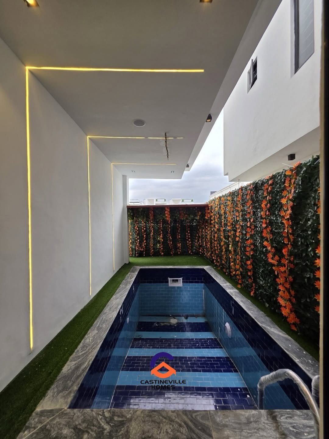 STILL SELLING‼️__HOUSE TYPE_ Contemporary 5 bedroom Fully duplex with Swimming pool BQ‼️__📍LOCATION_ Ajah_ Lekki Lagos.__▪️PRICE_ N300 Mi_10