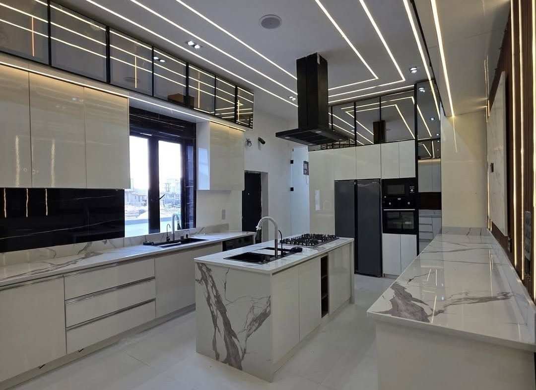 STILL SELLING‼️__HOUSE TYPE_ Contemporary 5 bedroom Fully duplex with Swimming pool BQ‼️__📍LOCATION_ Ajah_ Lekki Lagos.__▪️PRICE_ N300 Mil_4