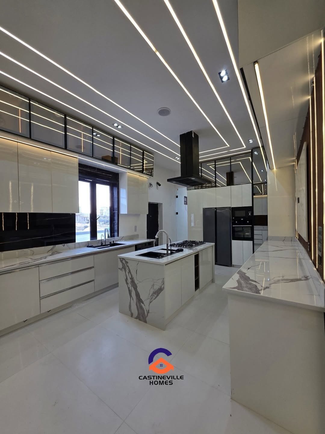 STILL SELLING‼️__HOUSE TYPE_ Contemporary 5 bedroom Fully duplex with Swimming pool BQ‼️__📍LOCATION_ Ajah_ Lekki Lagos.__▪️PRICE_ N300 Mil_4