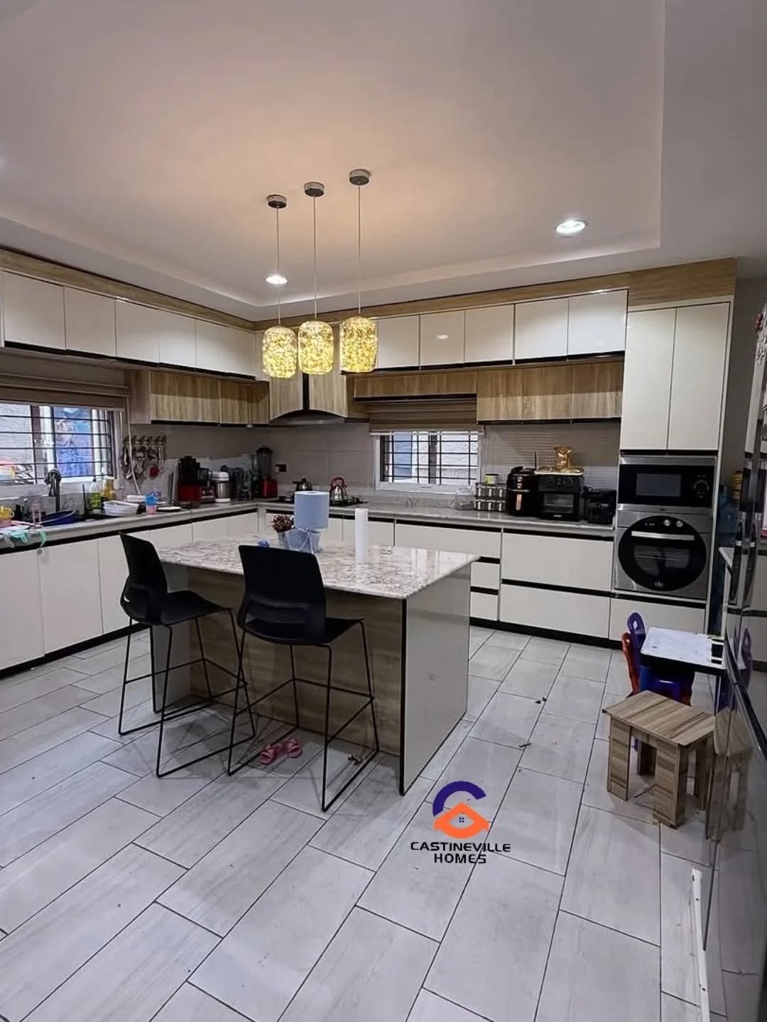 New listing __Furnished 4bedrooms terrace duplex with a room boys quarters available for sale.__Location_📍Guzape – Abuja __Price_ 550M Naira ( Asking )_5