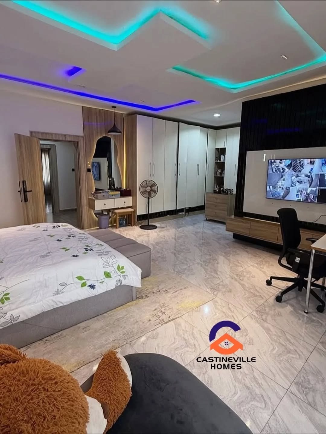 New listing __Furnished 4bedrooms terrace duplex with a room boys quarters available for sale.__Location_📍Guzape – Abuja __Price_ 550M Naira ( Asking )_7