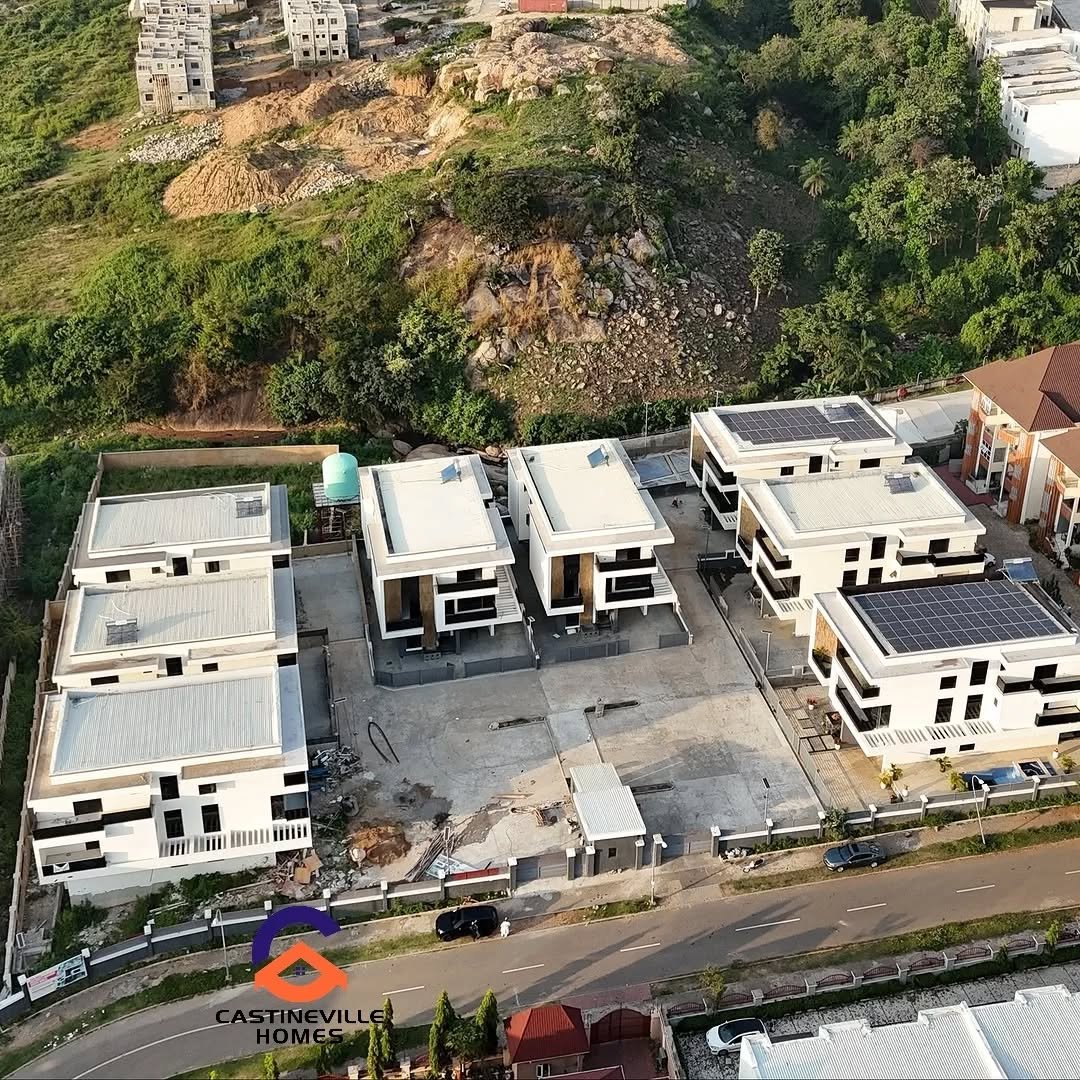 New listing __Newly constructed 4bedrooms terrace with a 1bedroom attached guest house available for sale.__Location_ 📍Apo – Abuja __Price_ 200M Naira _1