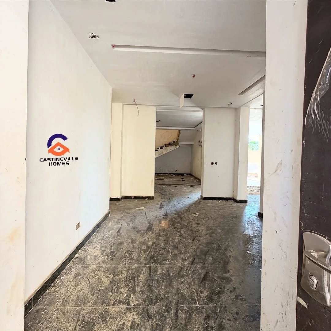 New listing __Newly constructed 5bedrooms fully detached duplex with 1room boys quarters available for sale.__Location_📍Maitama – Abuja __Price_ 2B Nai_2