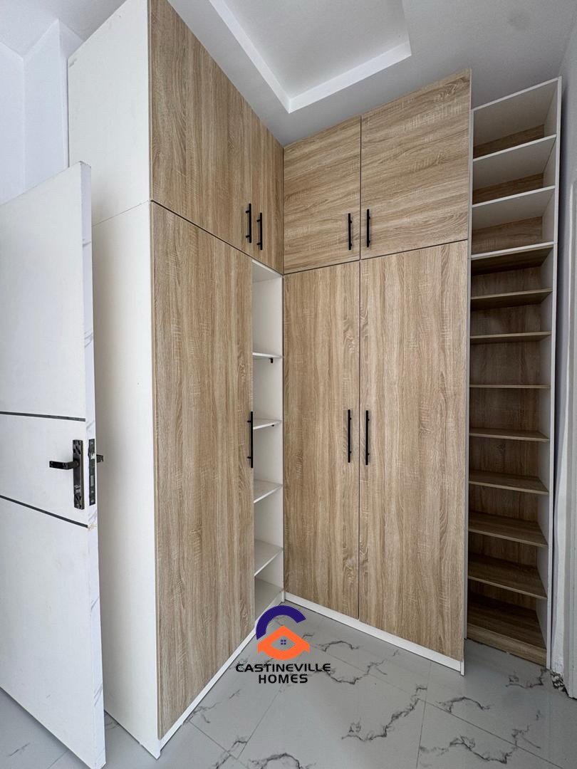 SERVICED 3 _ 4 BEDROOM TERRACE DUPLEX _._._📍ABRAHAM ADESANYA_ AJAH. _ 90M _ 105M__Features__-Spacious Rooms _-Chandeliers _-POP ceilings _-Bluetooth s_10