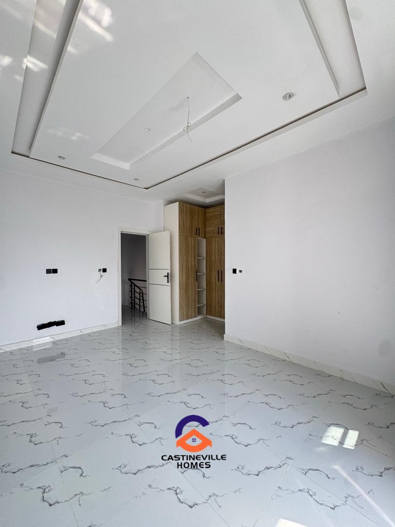SERVICED 3 _ 4 BEDROOM TERRACE DUPLEX _._._📍ABRAHAM ADESANYA_ AJAH. _ 90M _ 105M__Features__-Spacious Rooms _-Chandeliers _-POP ceilings _-Bluetooth sp_6