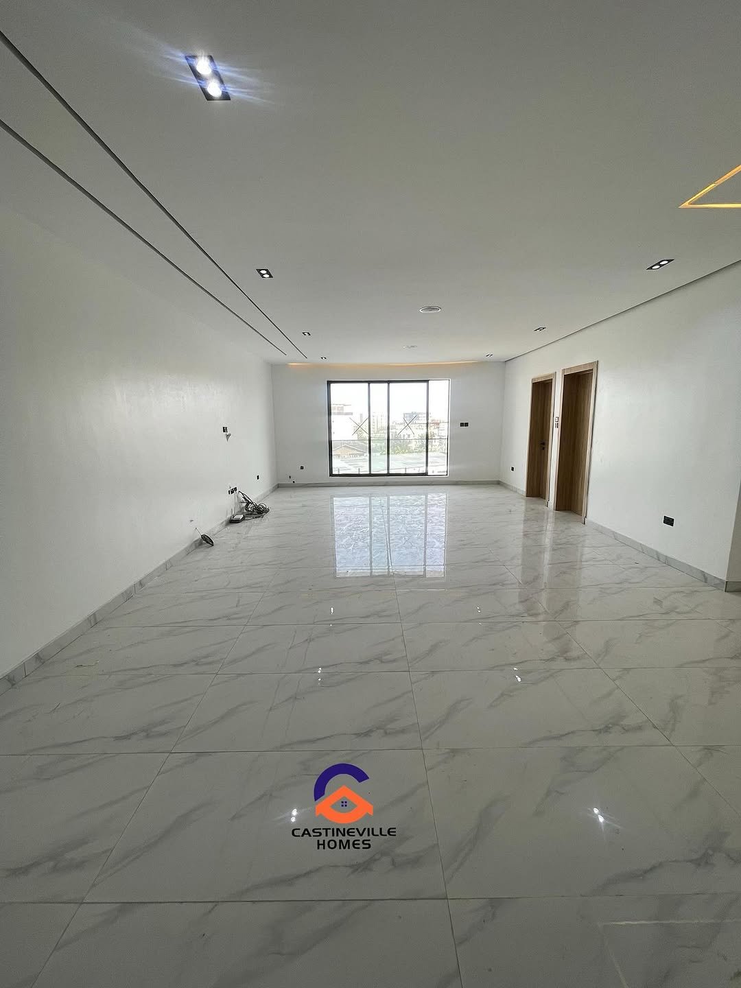 SPACIOUS 2 BEDROOM APARTMENTS FOR SALE WITH BQ 🏠🏠__(AREA IS PERFECT FOR SHORTLET ‼️‼️__Price_ 280Million‼️__Location _ LEKKI PHASE 1‼(_2