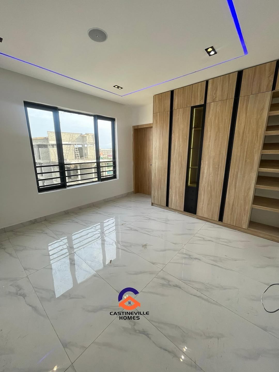 SPACIOUS 2 BEDROOM APARTMENTS FOR SALE WITH BQ 🏠🏠__(AREA IS PERFECT FOR SHORTLET ‼️‼️__Price_ 280Million‼️__Location _ LEKKI PHASE 1‼(_6