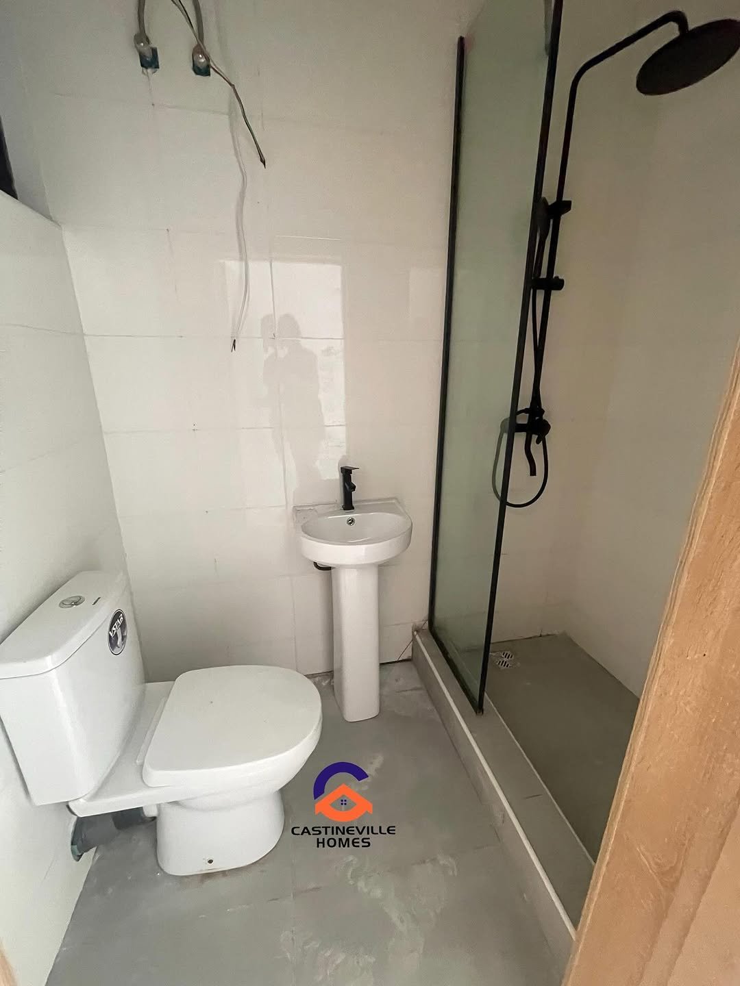 SPACIOUS 2 BEDROOM APARTMENTS FOR SALE WITH BQ 🏠🏠__(AREA IS PERFECT FOR SHORTLET ‼️‼️__Price_ 280Million‼️__Location _ LEKKI PHASE 1‼(_8