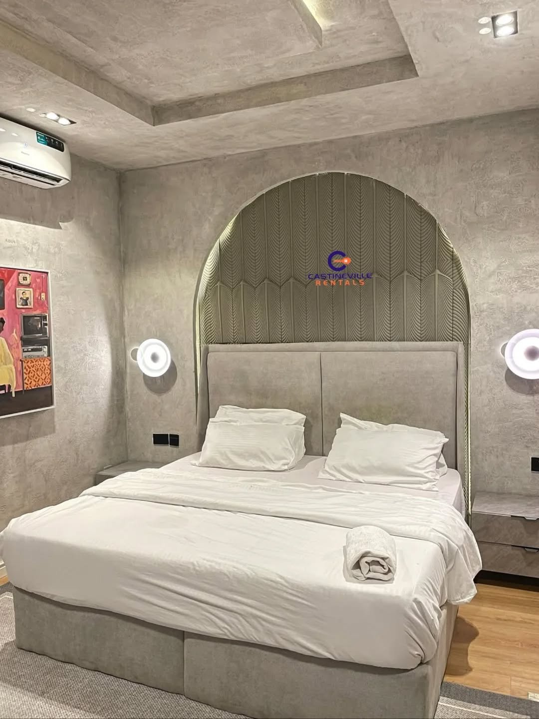 This beautiful Fully Furnished 2 Bedroom Apartment is available for rent__FEATURES_ __Fully Serviced __ Spacious __ Treated water__ Microwave__ oven__ He_6