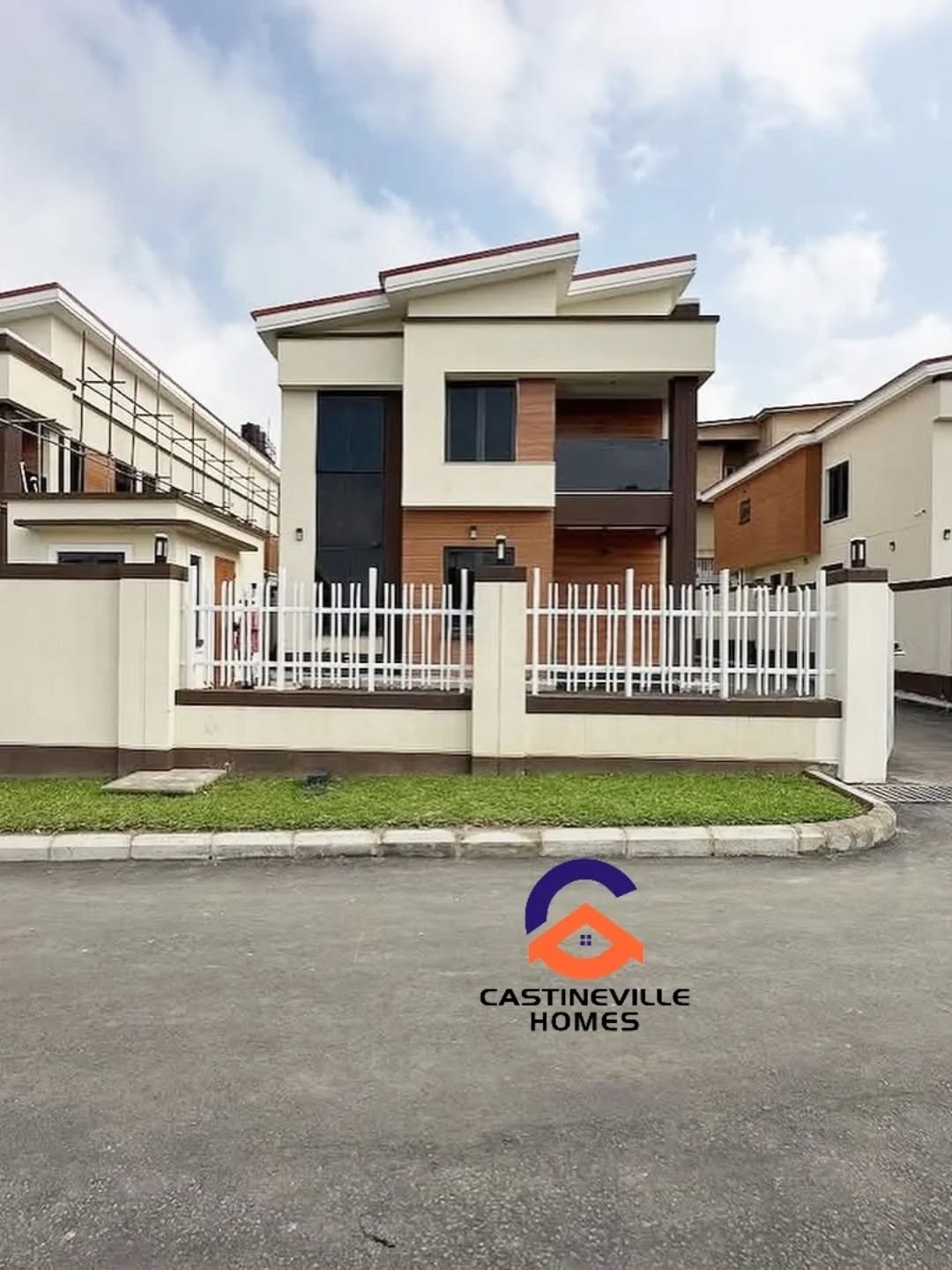 New listing __Newly constructed 4bedrooms fully detached duplex with a boys quarters _ a family lounge_fully gated compound.__Location_📍life camp – Abuj(